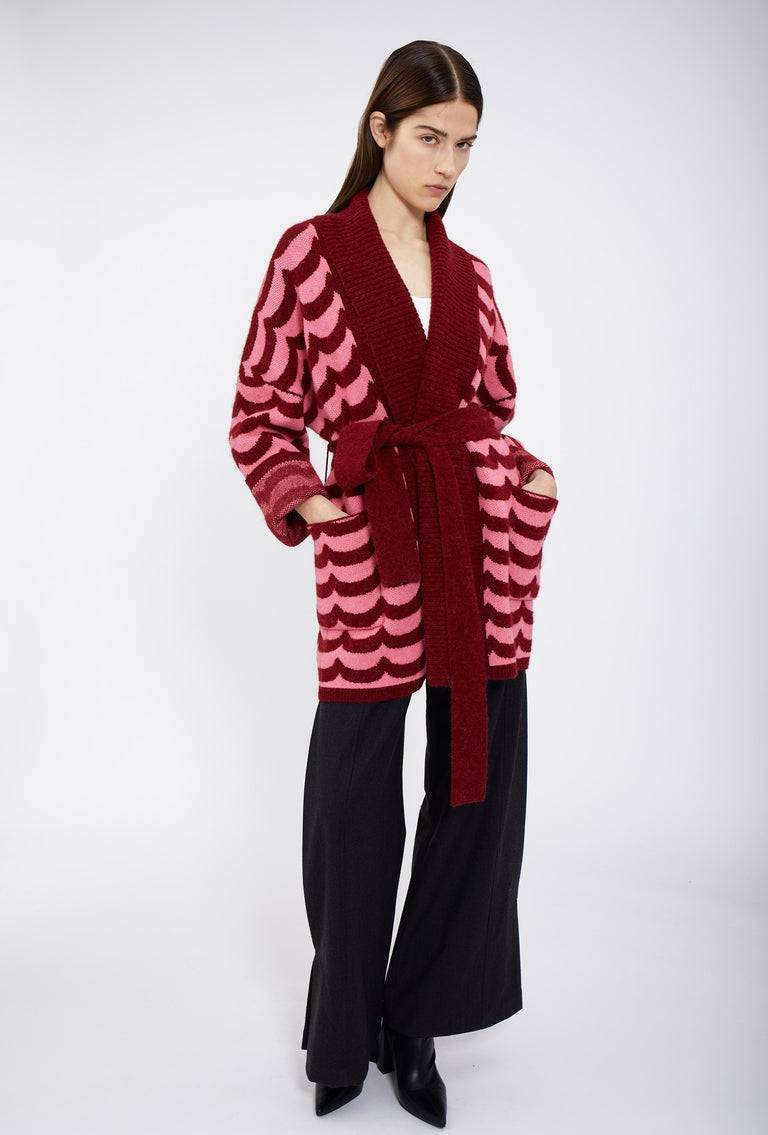 Odeeh Waves Cardigan, Pomegranate im Angebot