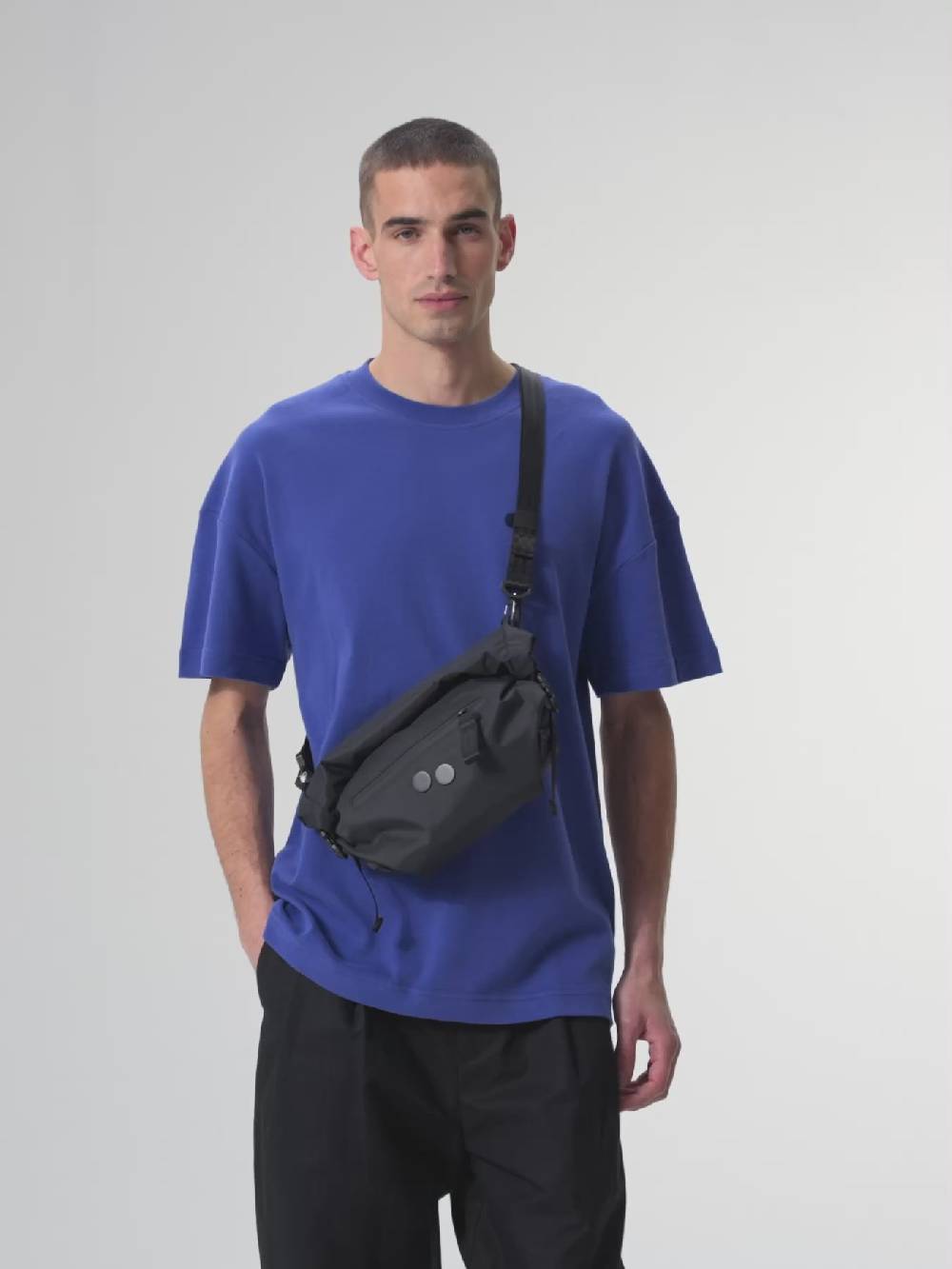 Pinqponq Aksel - Pure Black Neueste Mode