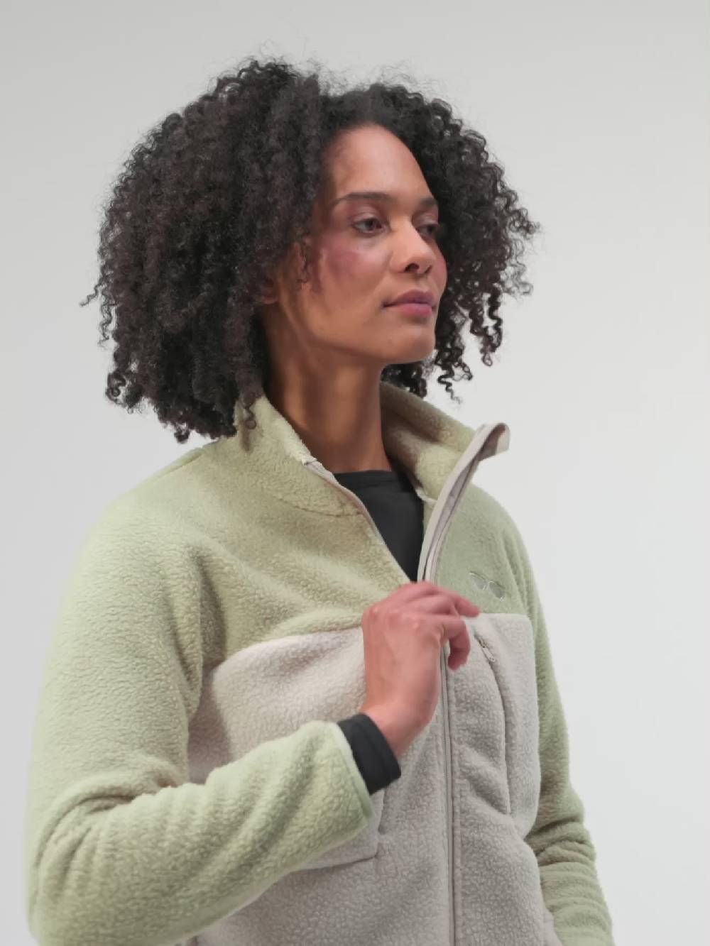 Pinqponq Fleece Jacket - Tune Olive (Female) Sonderangebot der Fabrik