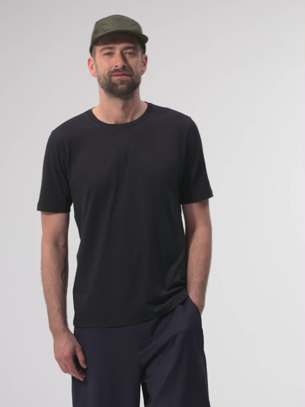 Pinqponq T-Shirt TENCEL™ - Wooden Black (Male) im Angebot