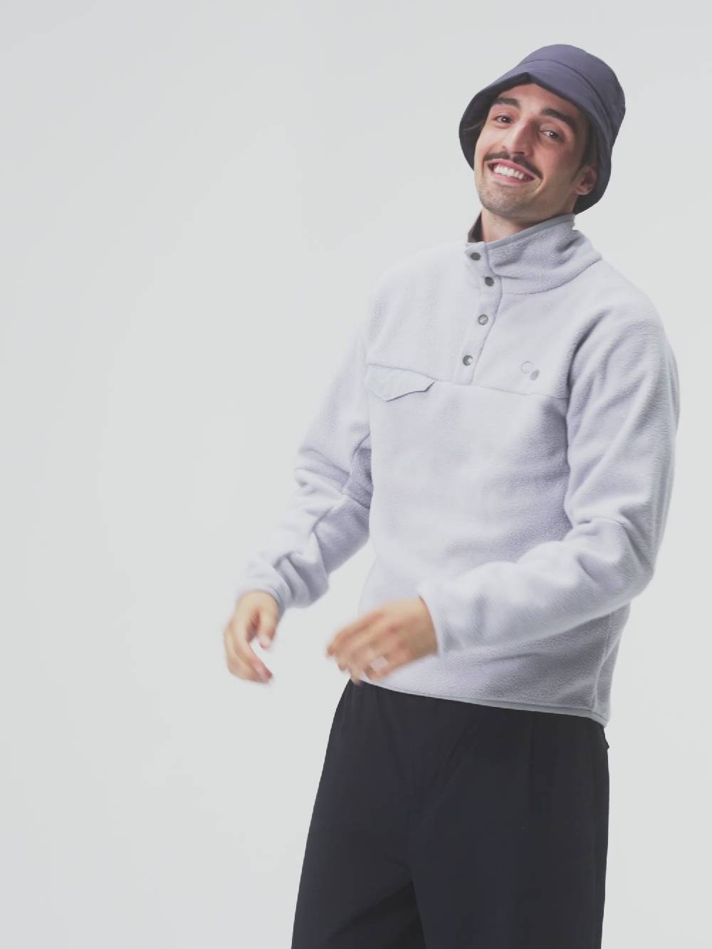 Pinqponq Fleece Pullover - Iced Grey (Unisex) Sonderangebot
