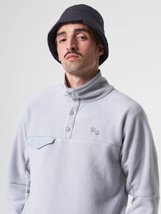 Pinqponq Fleece Pullover - Iced Grey (Unisex) Sonderangebot