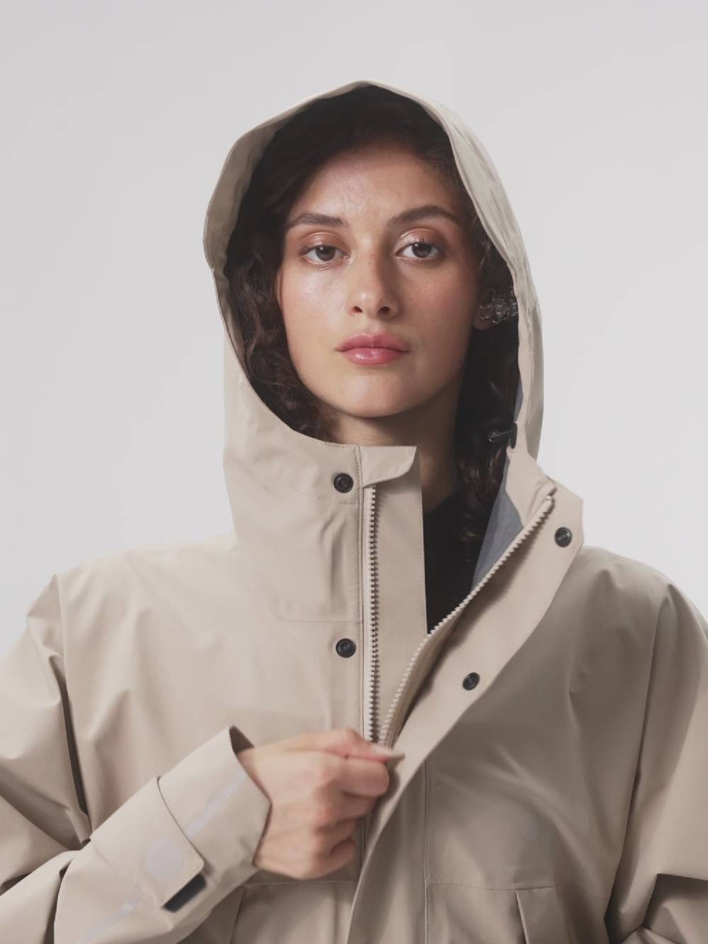 Pinqponq Aestech Rain Parka - Caramel Khaki (Unisex) Versandkostenfrei