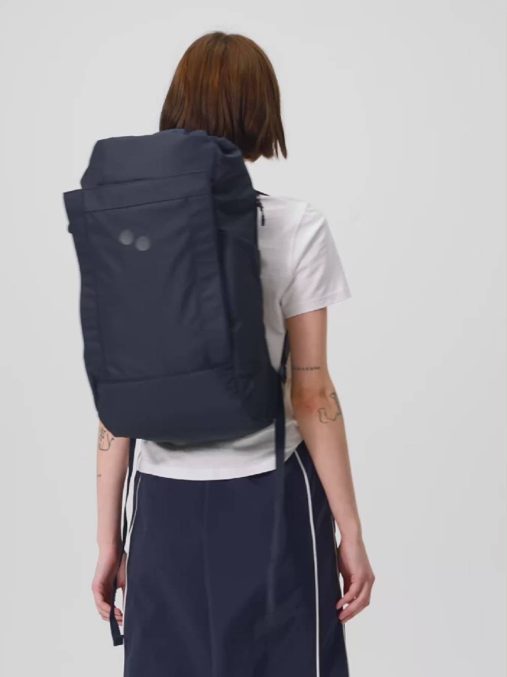 Pinqponq Kalm - Fjord Navy Saisonale Angebote