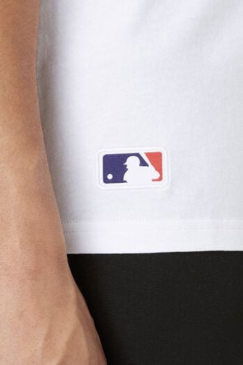 EMP "Generic Logo" T-Shirt weiß von New Era - MLB Speichern exportieren