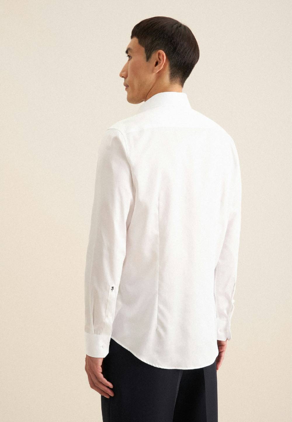 Seidensticker Bügelleichtes Satin Business Hemd in Slim mit Kentkragen 50% Rabatt für begrenzte Zeit