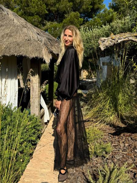 Sosue Body Antonia Slim Black Shiny Riesige Rabatte