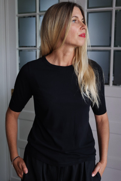 Sosue Half Sleeve Black Black Friday