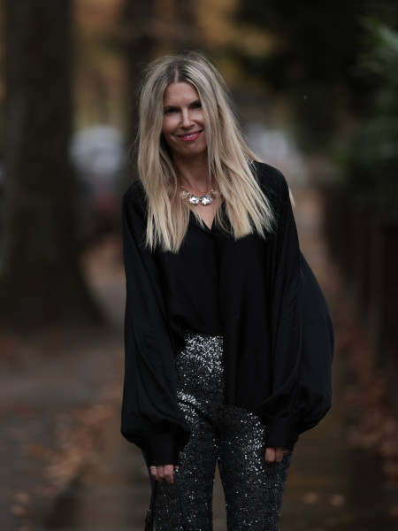 Sosue Bluse Antonia Shiny Black im Angebot