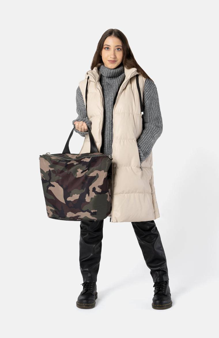 Stuff Maker Handtasche in Camouflage Kauf eins, bekomm eins gratis